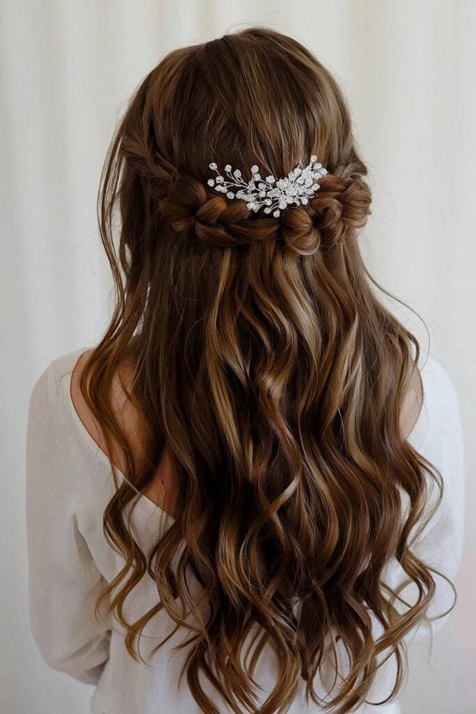 long-hair-bridesmaid-hairstyle-683x1024